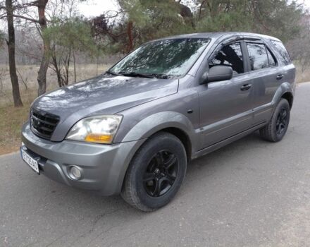 Серый Киа Соренто, объемом двигателя 2.5 л и пробегом 250 тыс. км за 7700 $, фото 1 на Automoto.ua