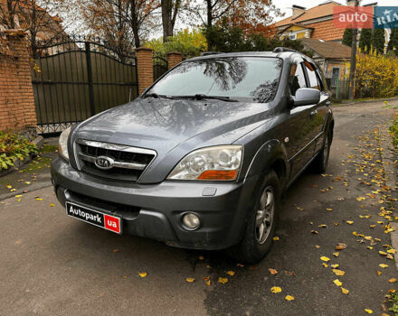 Серый Киа Соренто, объемом двигателя 2.5 л и пробегом 251 тыс. км за 7490 $, фото 1 на Automoto.ua