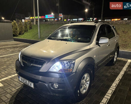 Серый Киа Соренто, объемом двигателя 2.5 л и пробегом 226 тыс. км за 9200 $, фото 1 на Automoto.ua