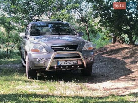 Кіа Соренто 2008 у Кременчуге на Automoto.ua Сірий Кіа Соренто, об'ємом двигуна 2.5 л та пробігом 175 тис. км за 8800 $, фото 1 на Automoto.ua