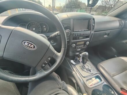 Киа Соренто 2009 в Славянске на Automoto.ua Серый Киа Соренто, объемом двигателя 2.5 л и пробегом 230 тыс. км за 6000 $, фото 1 на Automoto.ua