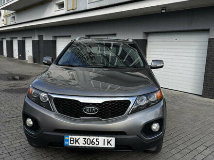 Киа Соренто 2009 в Ровно на Automoto.ua Серый Киа Соренто, объемом двигателя 2.2 л и пробегом 265 тыс. км за 12500 $, фото 1 на Automoto.ua