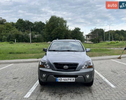 Серый Киа Соренто, объемом двигателя 2.5 л и пробегом 195 тыс. км за 9000 $, фото 1 на Automoto.ua