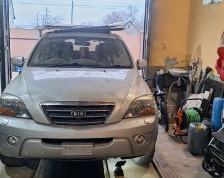 Серый Киа Соренто, объемом двигателя 0 л и пробегом 200 тыс. км за 1000 $, фото 1 на Automoto.ua