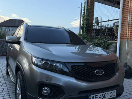 Киа Соренто 2010 в Киеве на Automoto.ua Серый Киа Соренто, объемом двигателя 2.36 л и пробегом 184 тыс. км за 12000 $, фото 1 на Automoto.ua
