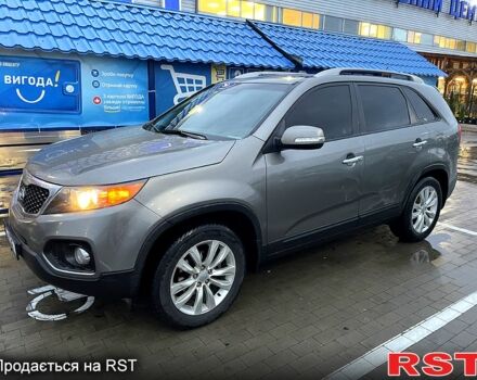 Сірий Кіа Соренто, об'ємом двигуна 2 л та пробігом 200 тис. км за 12500 $, фото 1 на Automoto.ua