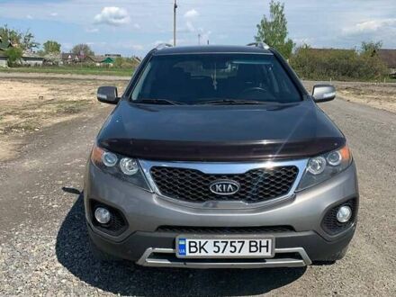 Киа Соренто 2011 в Сарнах на Automoto.ua Серый Киа Соренто, объемом двигателя 2.2 л и пробегом 292 тыс. км за 13000 $, фото 1 на Automoto.ua