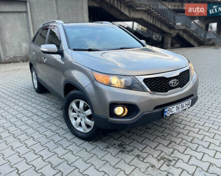 Серый Киа Соренто, объемом двигателя 2.36 л и пробегом 297 тыс. км за 10000 $, фото 1 на Automoto.ua