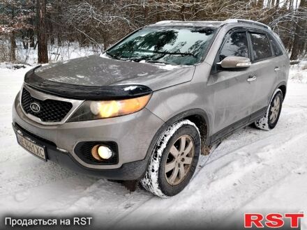 Сірий Кіа Соренто, об'ємом двигуна 2.4 л та пробігом 165 тис. км за 12700 $, фото 1 на Automoto.ua