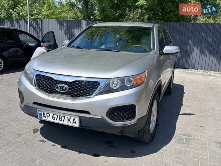Сірий Кіа Соренто, об'ємом двигуна 2.4 л та пробігом 260 тис. км за 9800 $, фото 1 на Automoto.ua