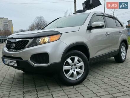 Серый Киа Соренто, объемом двигателя 2.4 л и пробегом 233 тыс. км за 9999 $, фото 1 на Automoto.ua