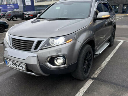 Киа Соренто 2012 в Киеве на Automoto.ua Серый Киа Соренто, объемом двигателя 2.2 л и пробегом 240 тыс. км за 11500 $, фото 1 на Automoto.ua