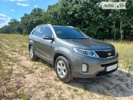 Киа Соренто 2013 в Киеве на Automoto.ua Серый Киа Соренто, объемом двигателя 2.2 л и пробегом 163 тыс. км за 15555 $, фото 1 на Automoto.ua