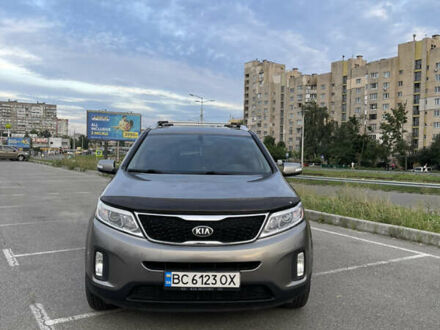 Серый Киа Соренто, объемом двигателя 2.35 л и пробегом 210 тыс. км за 10500 $, фото 1 на Automoto.ua