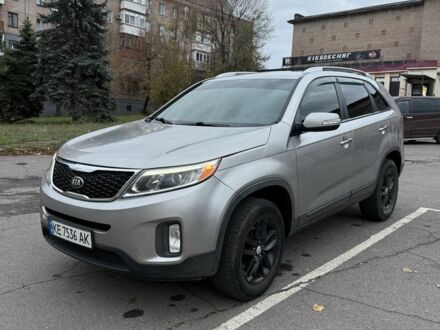 Серый Киа Соренто, объемом двигателя 2.3 л и пробегом 212 тыс. км за 12000 $, фото 1 на Automoto.ua