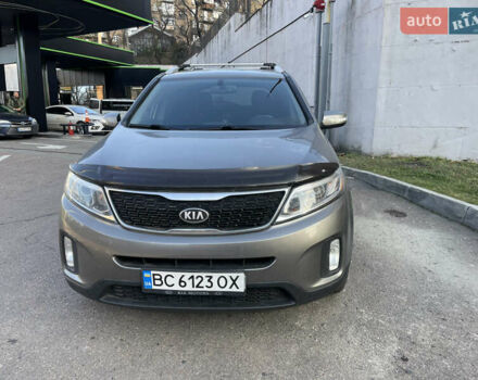 Серый Киа Соренто, объемом двигателя 2.36 л и пробегом 212 тыс. км за 10000 $, фото 1 на Automoto.ua