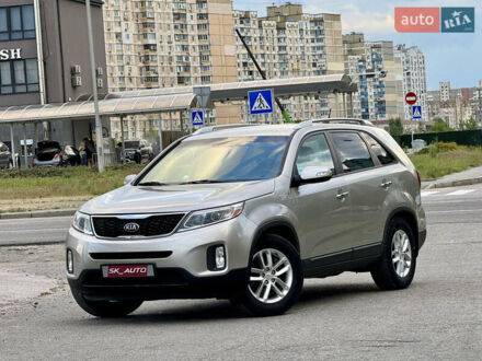 Киа Соренто 2014 в Киеве на Automoto.ua Серый Киа Соренто, объемом двигателя 2.36 л и пробегом 180 тыс. км за 11900 $, фото 1 на Automoto.ua