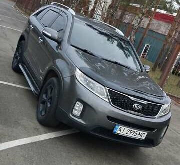 Киа Соренто 2014 в Вышгороде на Automoto.ua Серый Киа Соренто, объемом двигателя 2.2 л и пробегом 248 тыс. км за 15400 $, фото 1 на Automoto.ua