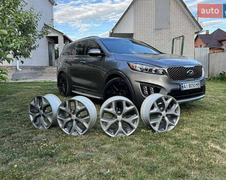 Сірий Кіа Соренто, об'ємом двигуна 2 л та пробігом 194 тис. км за 16200 $, фото 1 на Automoto.ua