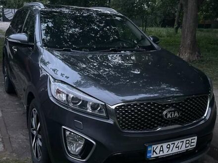 Киа Соренто 2015 в Киеве на Automoto.ua Серый Киа Соренто, объемом двигателя 2.2 л и пробегом 202 тыс. км за 24500 $, фото 1 на Automoto.ua