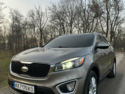 Кіа Соренто 2015 у Кропивницькому (Кіровограді) на Automoto.ua Сірий Кіа Соренто, об'ємом двигуна 2.36 л та пробігом 150 тис. км за 13300 $, фото 1 на Automoto.ua