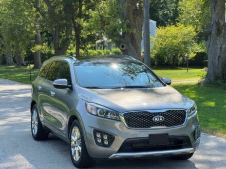Киа Соренто 2016 в Ровно на Automoto.ua Серый Киа Соренто, объемом двигателя 3.3 л и пробегом 71 тыс. км за 7000 $, фото 1 на Automoto.ua