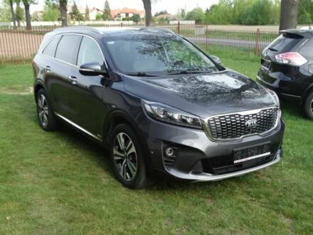 Киа Соренто 2017 в Киеве на Automoto.ua Серый Киа Соренто, объемом двигателя 2.2 л и пробегом 85 тыс. км за 10500 $, фото 1 на Automoto.ua