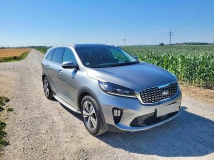 Киа Соренто 2017 в Львове на Automoto.ua Серый Киа Соренто, объемом двигателя 2.4 л и пробегом 175 тыс. км за 11200 $, фото 1 на Automoto.ua
