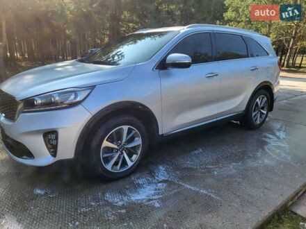 Кіа Соренто 2017 у Василькове на Automoto.ua Сірий Кіа Соренто, об'ємом двигуна 2.2 л та пробігом 164 тис. км за 23750 $, фото 1 на Automoto.ua