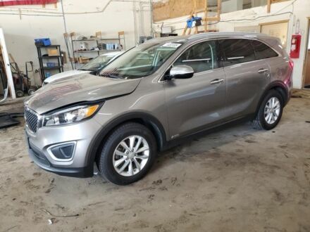 Сірий Кіа Соренто, об'ємом двигуна 2.4 л та пробігом 200 тис. км за 10600 $, фото 1 на Automoto.ua