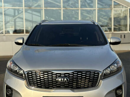 Серый Киа Соренто, объемом двигателя 2 л и пробегом 116 тыс. км за 23999 $, фото 1 на Automoto.ua