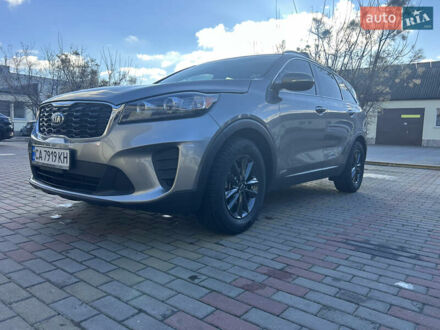 Сірий Кіа Соренто, об'ємом двигуна 2.4 л та пробігом 110 тис. км за 17600 $, фото 1 на Automoto.ua