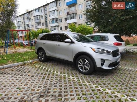 Киа Соренто 2018 в Тернополе на Automoto.ua Серый Киа Соренто, объемом двигателя 3.34 л и пробегом 120 тыс. км за 17800 $, фото 1 на Automoto.ua