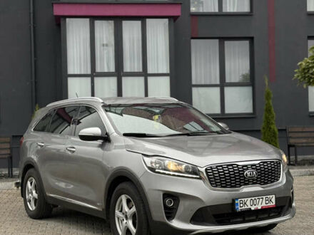 Киа Соренто 2019 в Ровно на Automoto.ua Серый Киа Соренто, объемом двигателя 2.2 л и пробегом 237 тыс. км за 24000 $, фото 1 на Automoto.ua