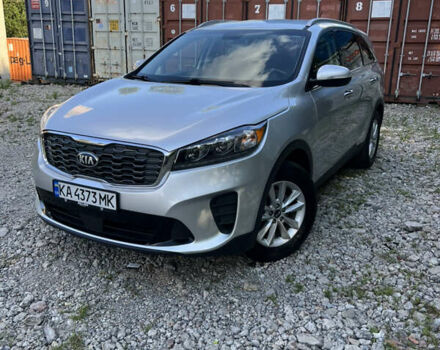 Серый Киа Соренто, объемом двигателя 2.36 л и пробегом 201 тыс. км за 16500 $, фото 1 на Automoto.ua