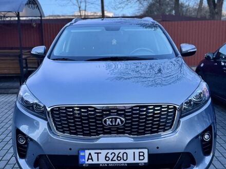 Киа Соренто 2020 в Коломые на Automoto.ua Серый Киа Соренто, объемом двигателя 2.4 л и пробегом 28 тыс. км за 22600 $, фото 1 на Automoto.ua