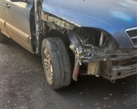 Синій Кіа Соренто, об'ємом двигуна 2.5 л та пробігом 250 тис. км за 2200 $, фото 1 на Automoto.ua