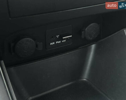 Синий Киа Соренто, объемом двигателя 2.36 л и пробегом 324 тыс. км за 9500 $, фото 26 на Automoto.ua