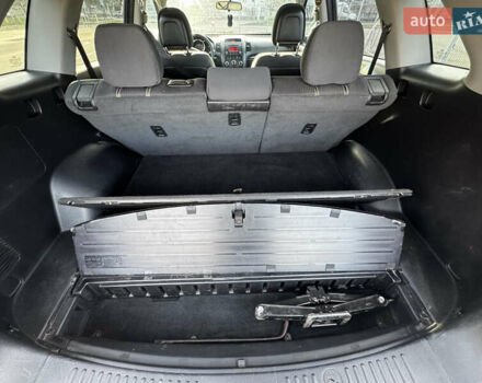 Синий Киа Соренто, объемом двигателя 2.36 л и пробегом 324 тыс. км за 9500 $, фото 22 на Automoto.ua