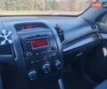 Синий Киа Соренто, объемом двигателя 2.36 л и пробегом 320 тыс. км за 9999 $, фото 6 на Automoto.ua