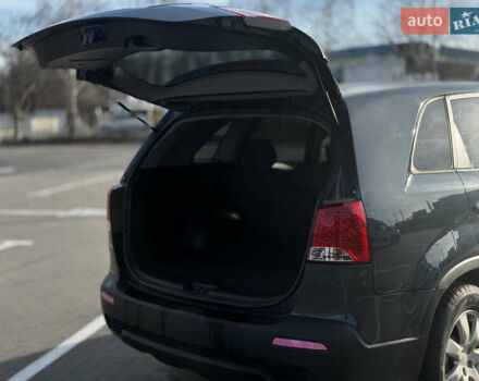 Синий Киа Соренто, объемом двигателя 2.36 л и пробегом 324 тыс. км за 9500 $, фото 19 на Automoto.ua