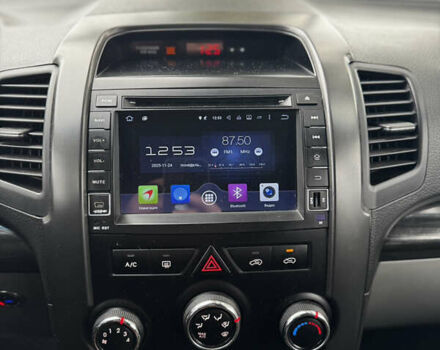 Синий Киа Соренто, объемом двигателя 2.4 л и пробегом 147 тыс. км за 11900 $, фото 18 на Automoto.ua