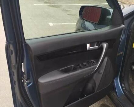 Синий Киа Соренто, объемом двигателя 2.36 л и пробегом 153 тыс. км за 12000 $, фото 8 на Automoto.ua