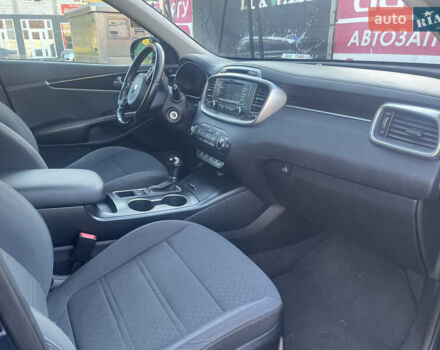 Киа Соренто 2015 в Сваляве на Automoto.ua Синий Киа Соренто, объемом двигателя 2.36 л и пробегом 188 тыс. км за 15400 $, фото 12 на Automoto.ua