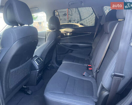 Киа Соренто 2015 в Сваляве на Automoto.ua Синий Киа Соренто, объемом двигателя 2.36 л и пробегом 188 тыс. км за 15400 $, фото 13 на Automoto.ua