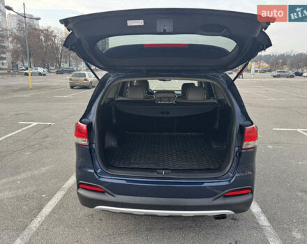 Синий Киа Соренто, объемом двигателя 2 л и пробегом 130 тыс. км за 17400 $, фото 16 на Automoto.ua