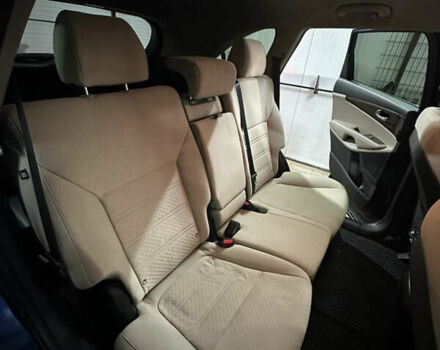 Синий Киа Соренто, объемом двигателя 2.36 л и пробегом 147 тыс. км за 16500 $, фото 16 на Automoto.ua