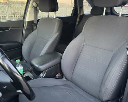 Синий Киа Соренто, объемом двигателя 2.36 л и пробегом 240 тыс. км за 13900 $, фото 19 на Automoto.ua