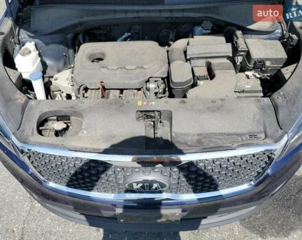 Киа Соренто 2017 в Киеве на Automoto.ua Синий Киа Соренто, объемом двигателя 2.4 л и пробегом 121 тыс. км за 2400 $, фото 11 на Automoto.ua