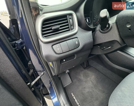 Киа Соренто 2017 в Киеве на Automoto.ua Синий Киа Соренто, объемом двигателя 2.4 л и пробегом 100 тыс. км за 15700 $, фото 27 на Automoto.ua